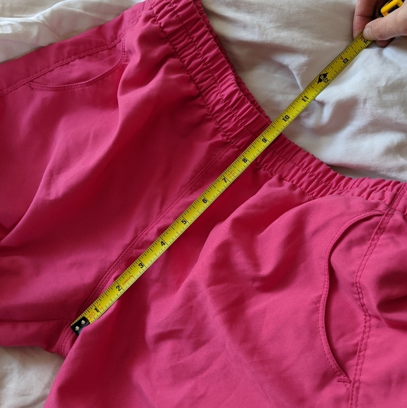❣️SOLD❣️ North Face Swim shorts - Picture 9 of 12